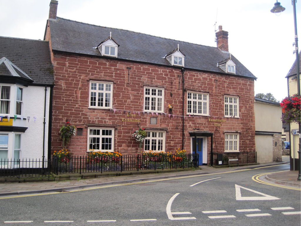 A Conversation with… The History Detective – Joe Saunders – Lavinia Stamps