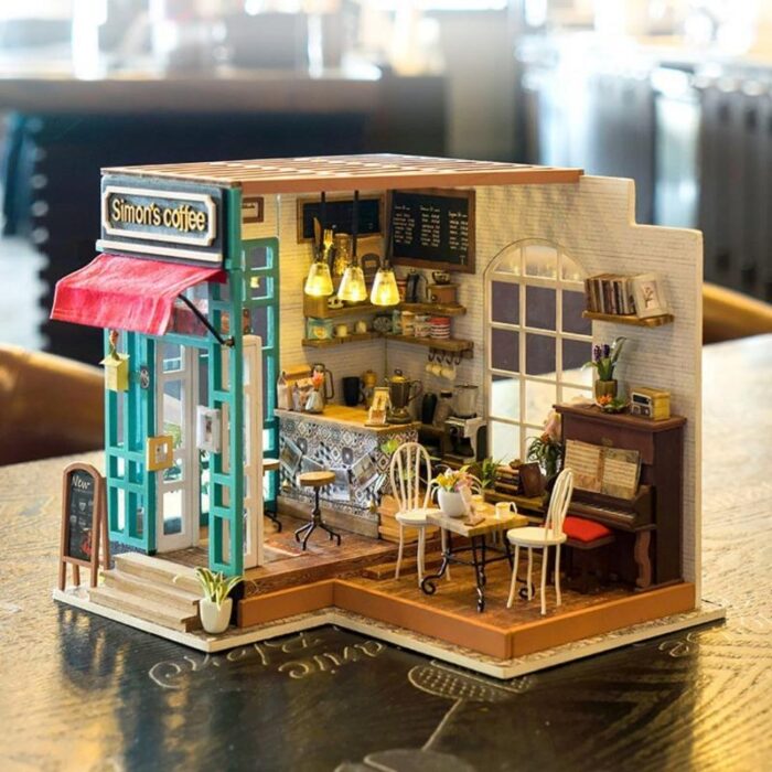 Simon's Coffee Mini Room Model Kit 1